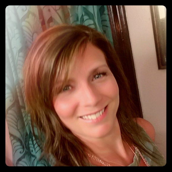 Meet your Posher, Shannon - Picture 1 of 1